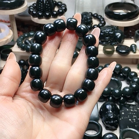 【闪购商品】未镶嵌手链和田玉