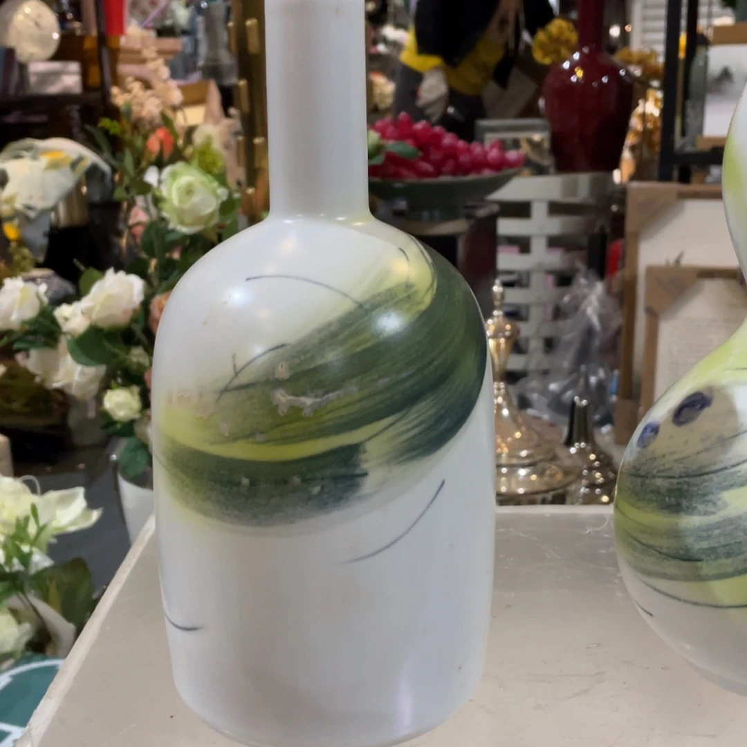 花瓶摆件，仿真绿植。