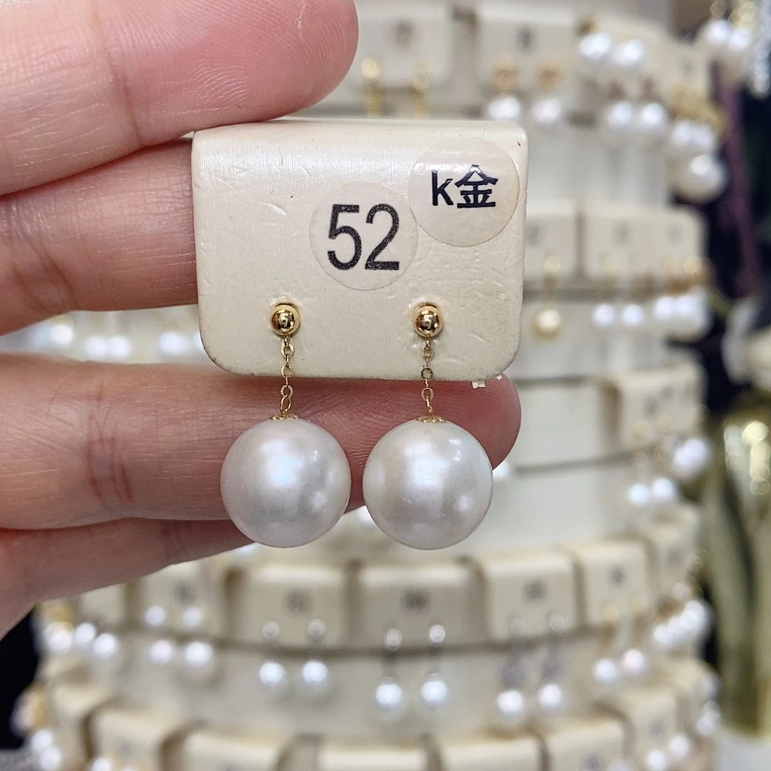 耳饰18K金镶嵌淡水珍珠
