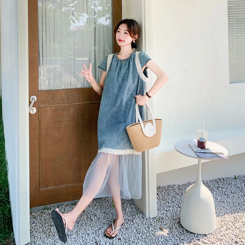 蓝色绝美气质蕾丝拼接网纱牛仔连衣裙女2025夏季新款设计感A字裙