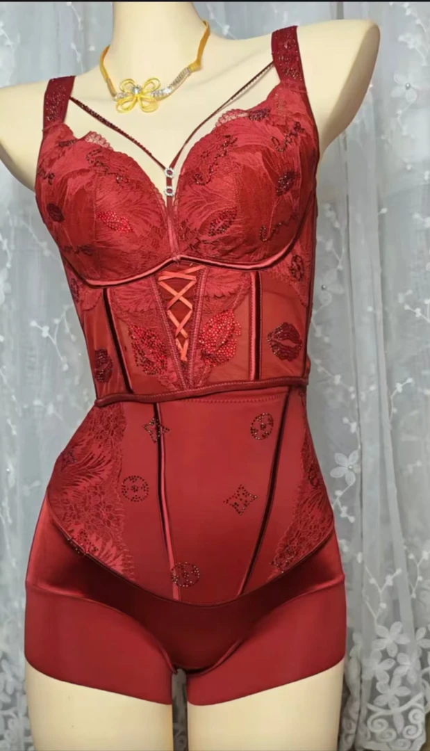 031调整型聚龙上托收副乳防下垂文胸套装透气聚拢薄款性感蕾丝