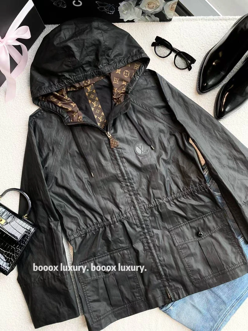 未使用 LouisVuitton/路易威登 yy1283 棉 24ss 老花风衣外套34码