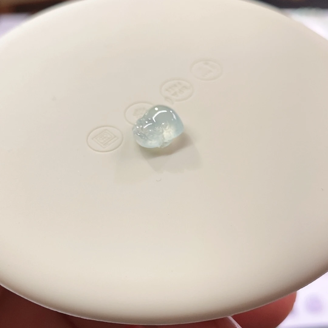 翡翠裸石冰小貔貅