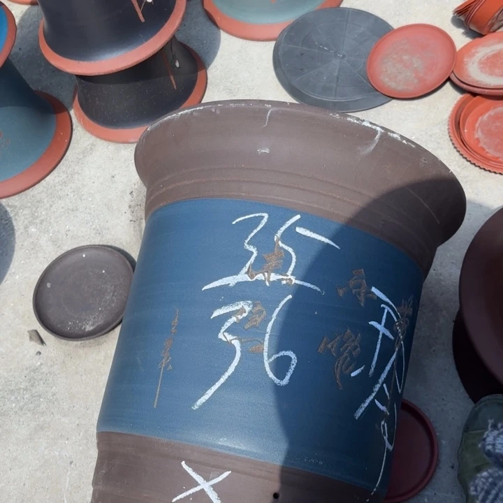 紫砂花盆紫砂的花