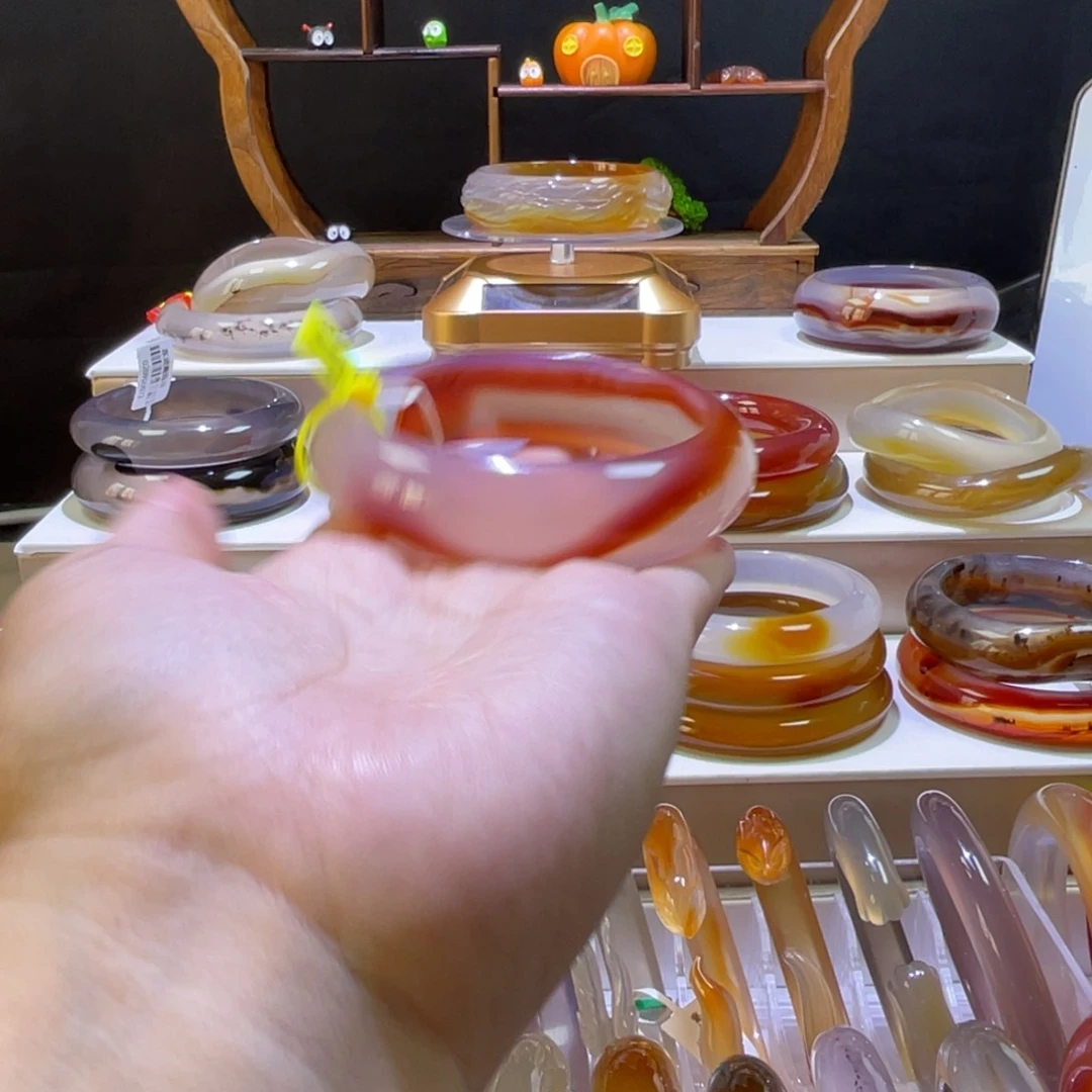 玛瑙/玉髓手镯未镶嵌