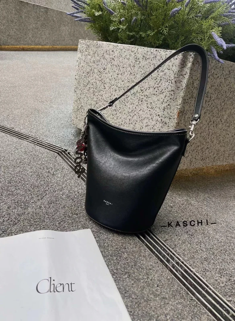 简约大方时尚百搭水桶包单肩腋下斜挎包2237