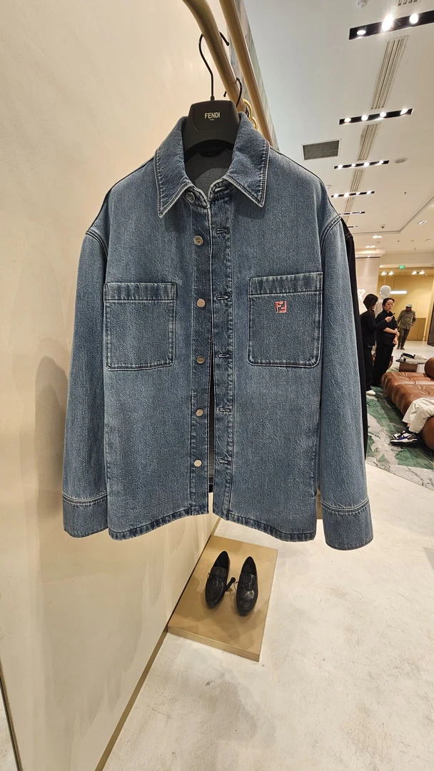 未使用 FENDI/芬迪 男士纯色水洗牛仔衣衬衣秋季韩版衬衫春秋外套