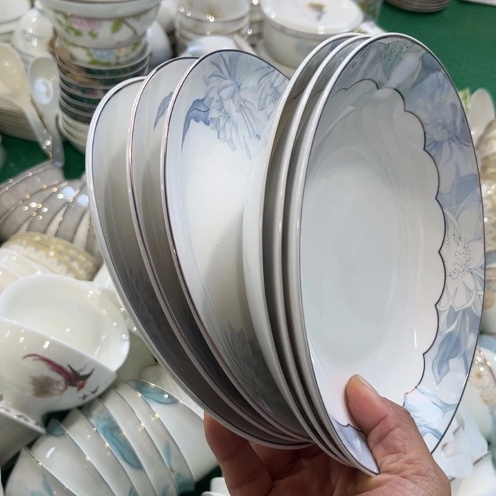 瓷片八寸盘六个微瑕