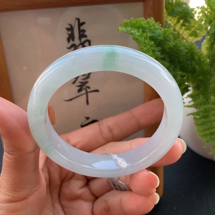 翡翠手镯未镶嵌翡翠手镯55