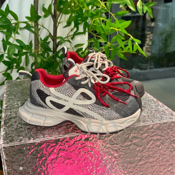 2025年新款时尚百搭网红杨幂同款运动老爹鞋鞋子时尚女款鞋黑红