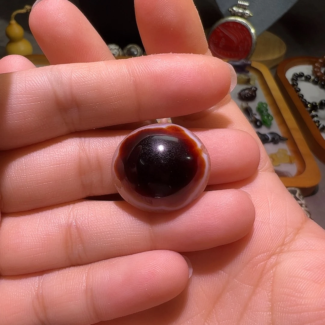 *****树脂制品熔岩板珠