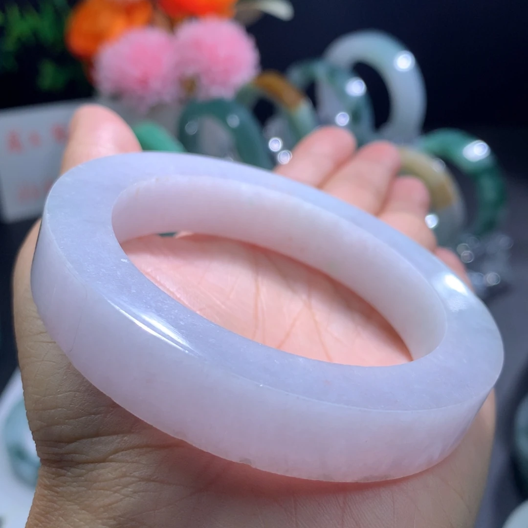 定制翡翠未镶嵌手镯