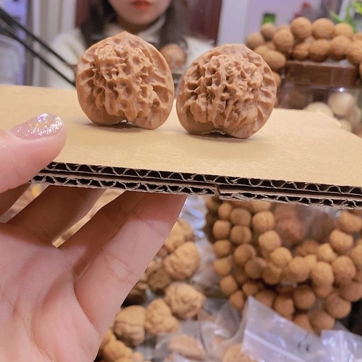 【闪购商品】文玩核桃把件39蜡皮刀子