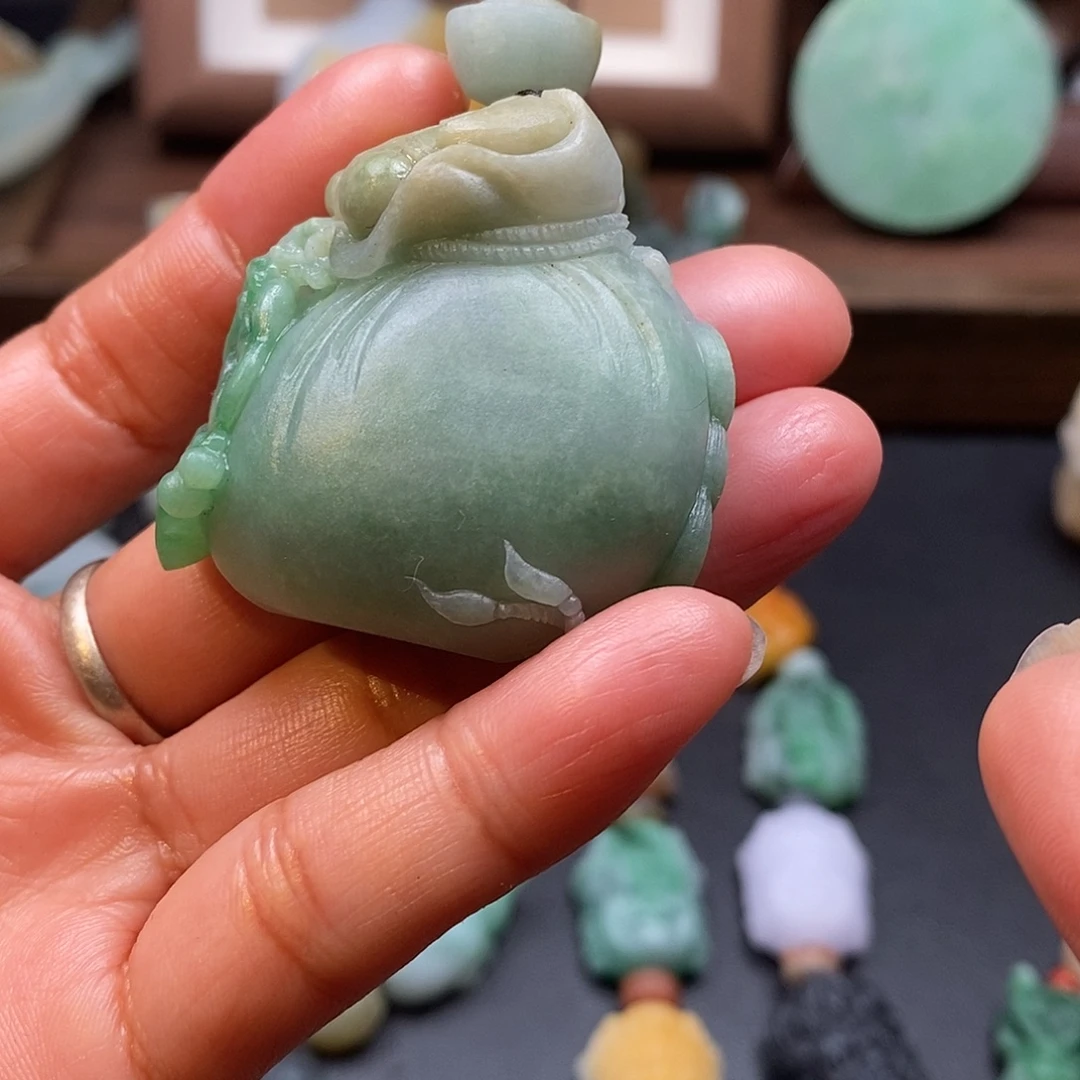 南***妃定制翡翠未镶嵌毛货抛光