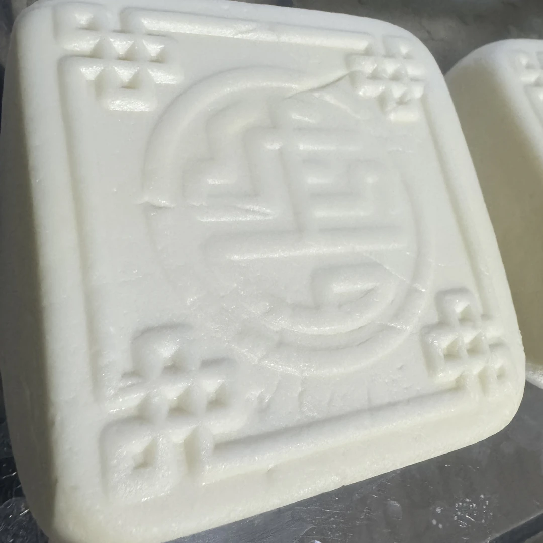 牧都丨来自乌珠穆沁纯手工奶豆腐