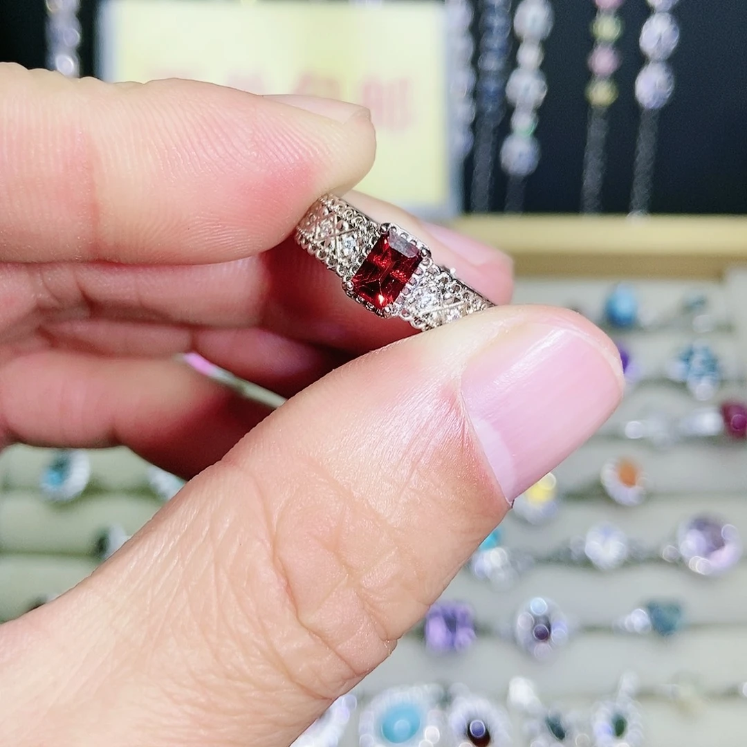 【闪购商品】未镶嵌戒指石榴石