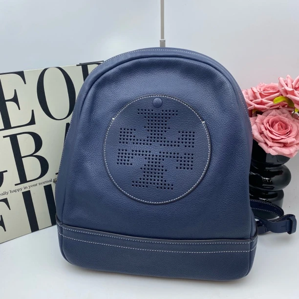 95新  tb 17472 双肩包