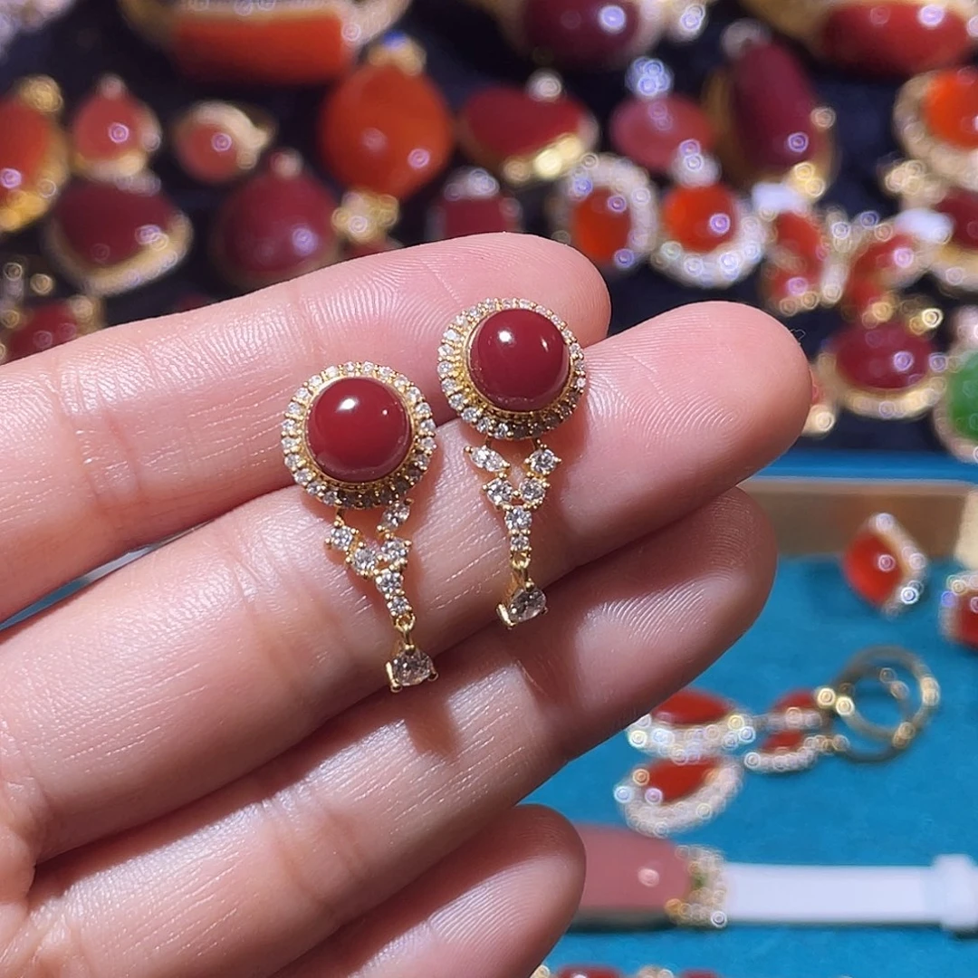 南红玛瑙18K金镶嵌耳饰