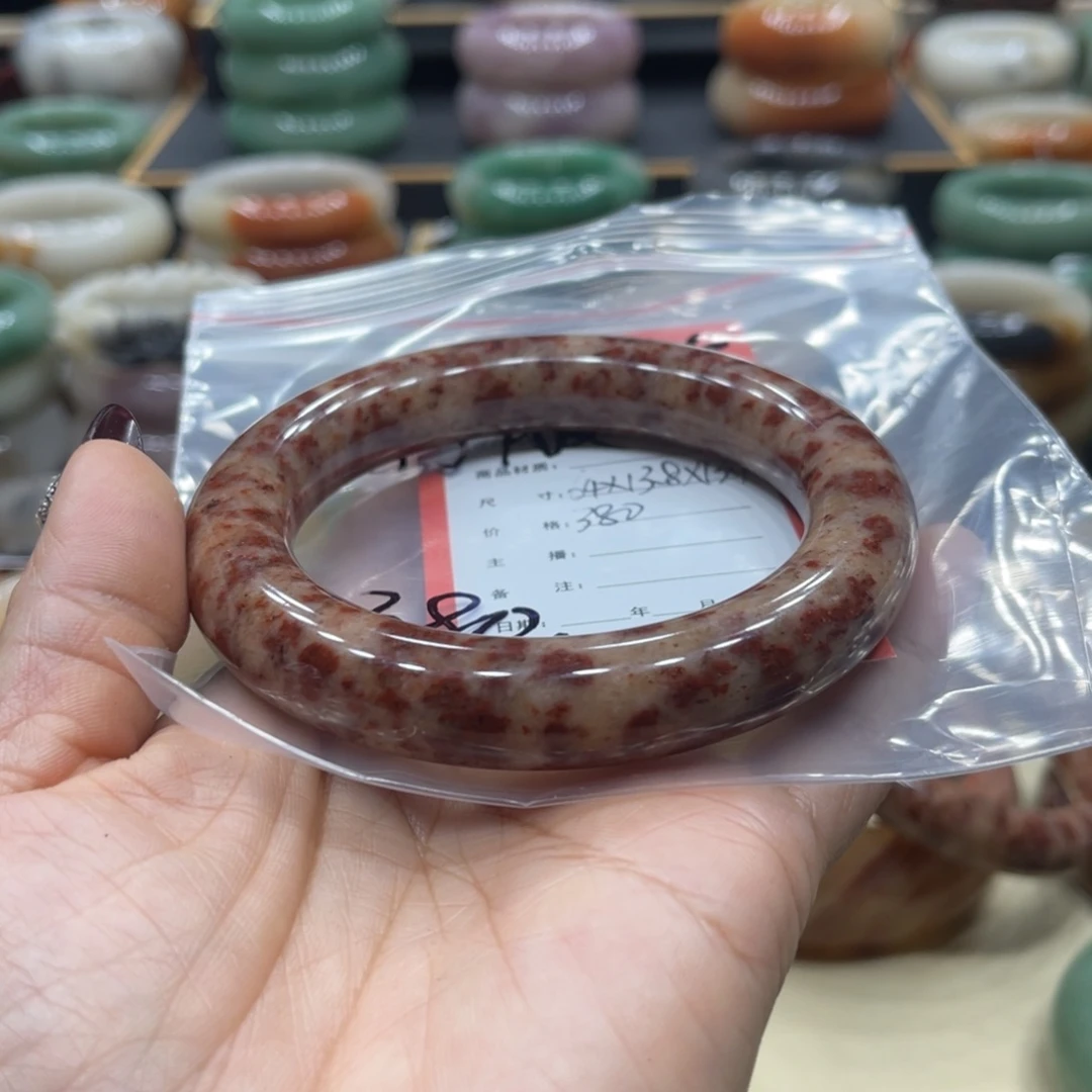 石英质玉手镯合金名****饰