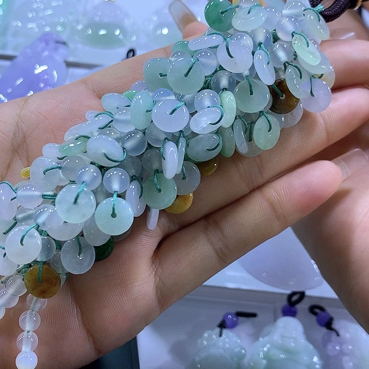 颈饰未镶嵌翡翠天然翡翠A货车挂
