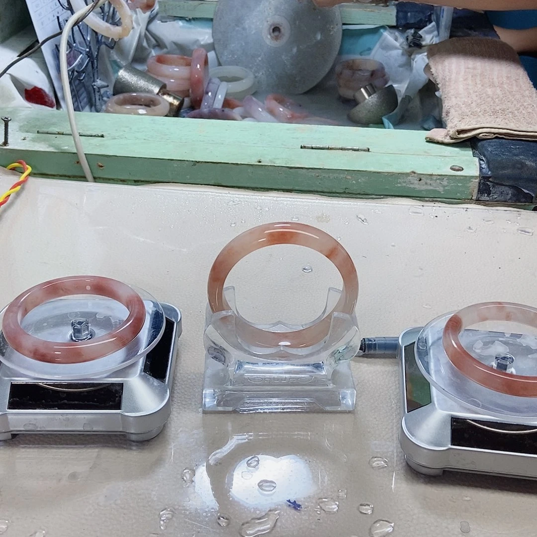 石英质玉手镯未镶嵌ᝰ****