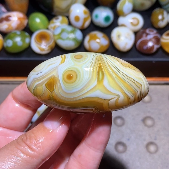 玛瑙/玉髓未镶嵌珠宝半成品