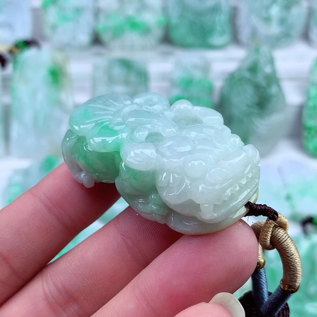 翡翠未镶嵌颈饰翡翠吊坠