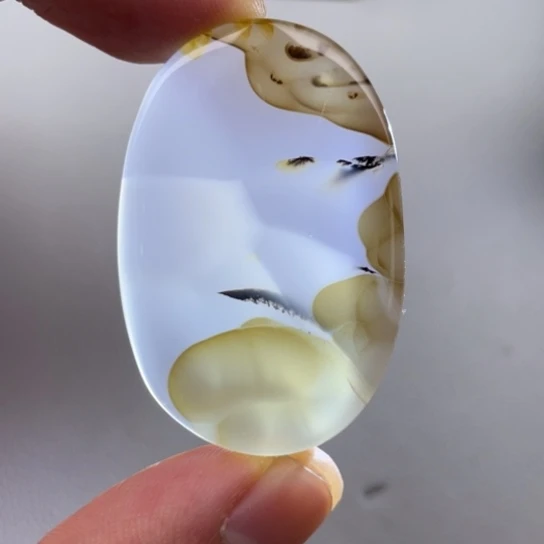 玛瑙/玉髓颈饰未镶嵌李*