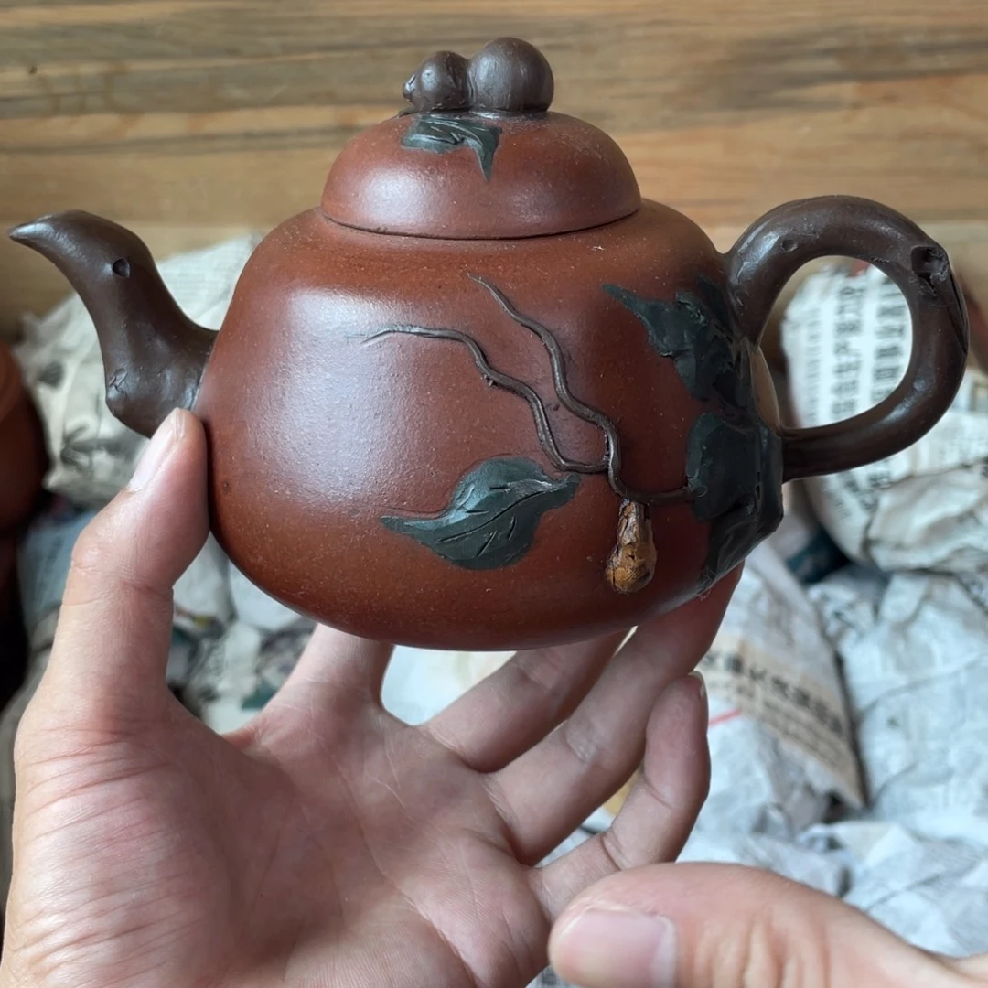 茶壶紫砂老厂紫砂壶一件。