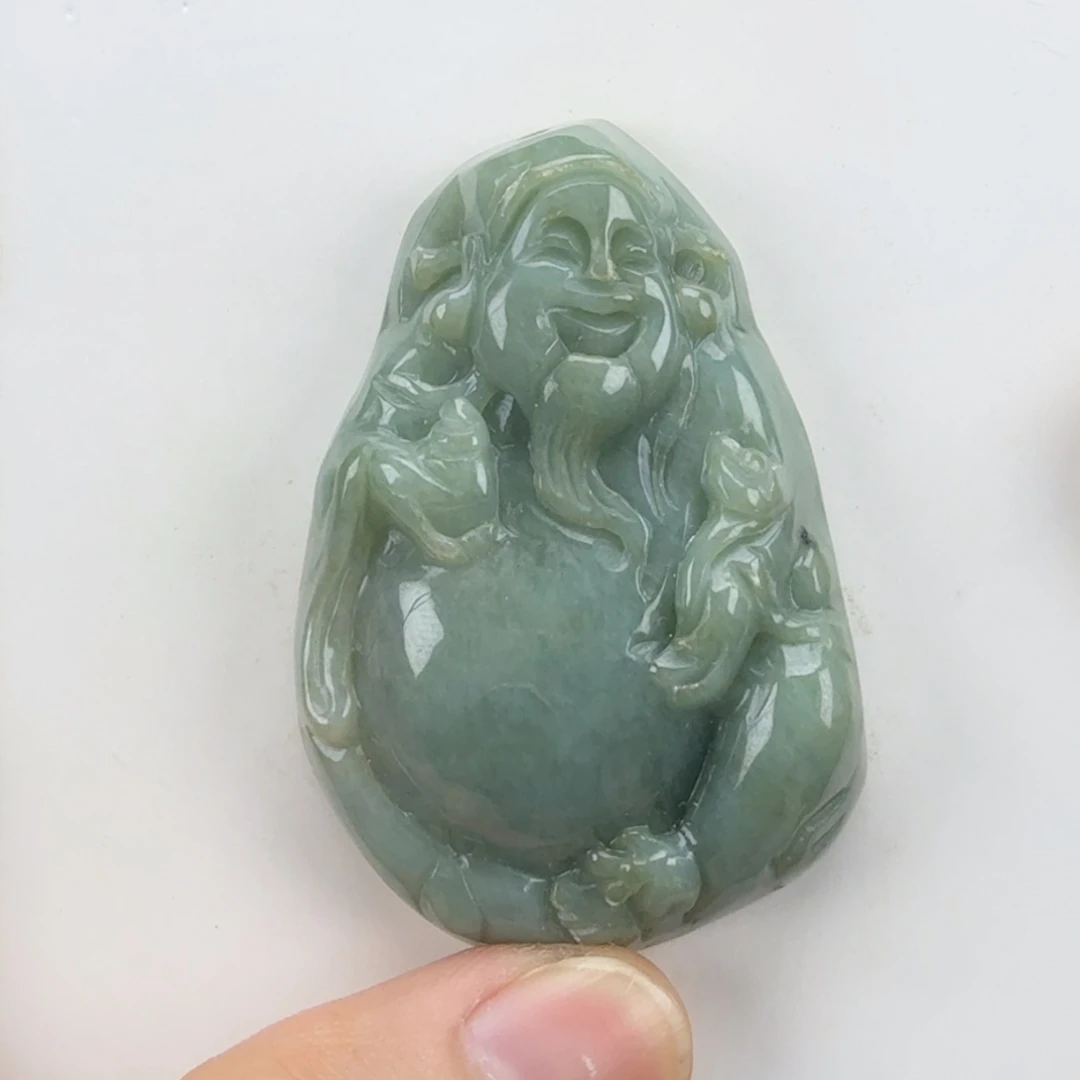 翡翠挂件未镶嵌翡翠