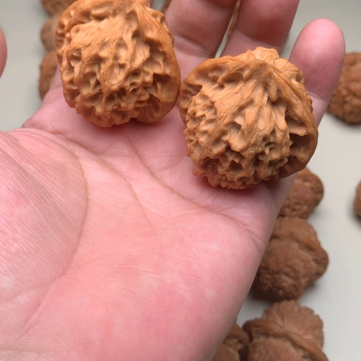 文玩核桃吊坠龙鳞44