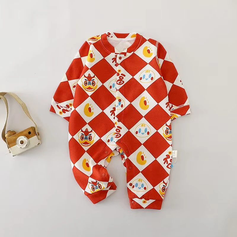 三小熊婴儿连体衣宝宝无骨爬服外出春秋打底连身衣红色满月卡通