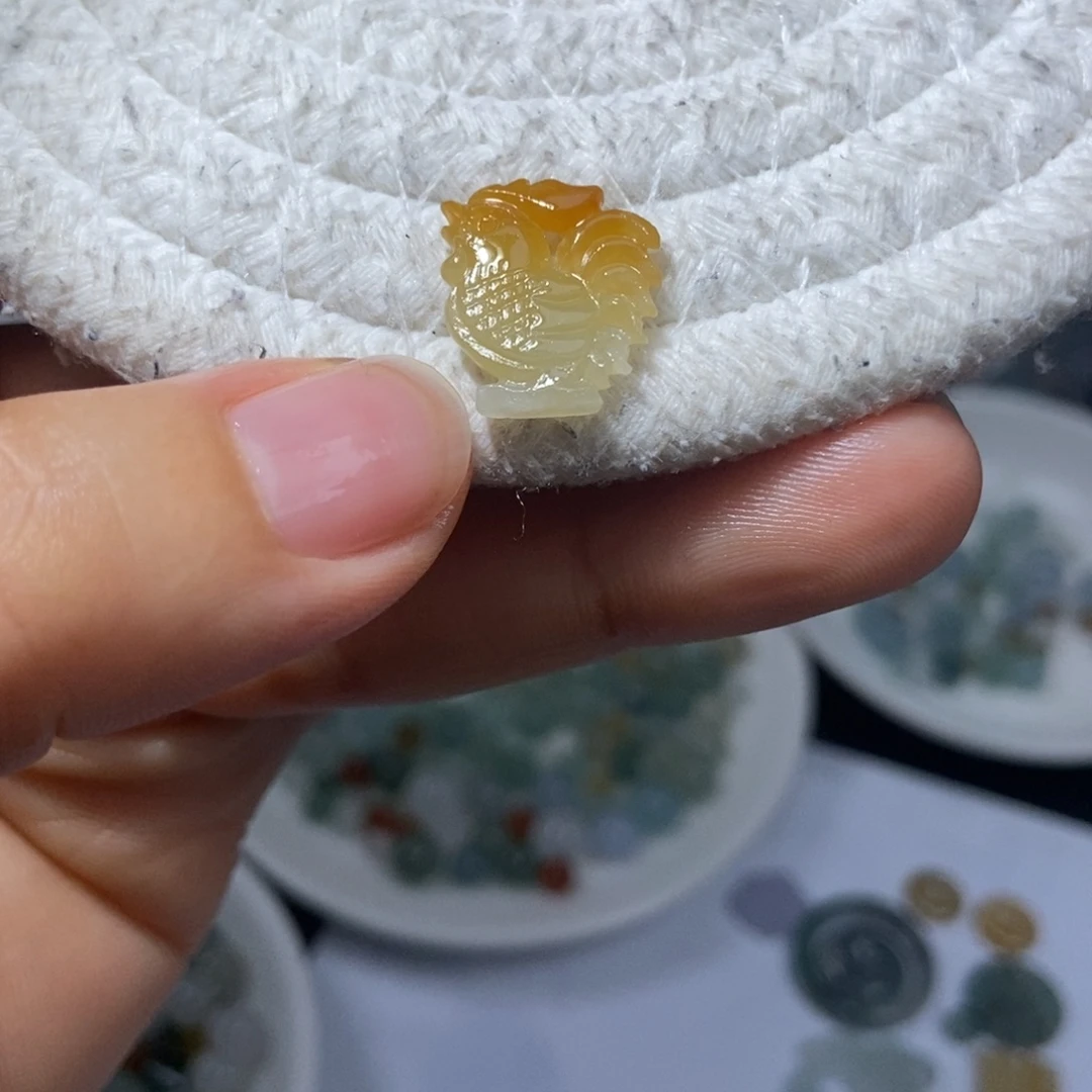 定制翡翠未镶嵌翡翠