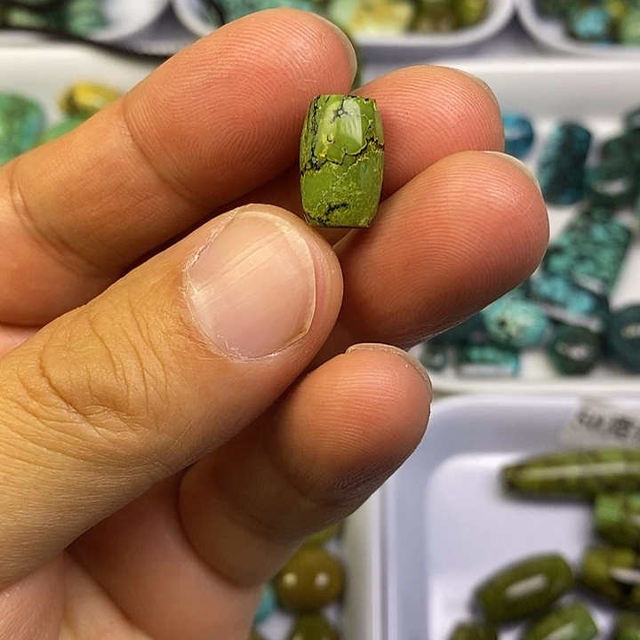 未镶嵌高瓷军绿桶珠