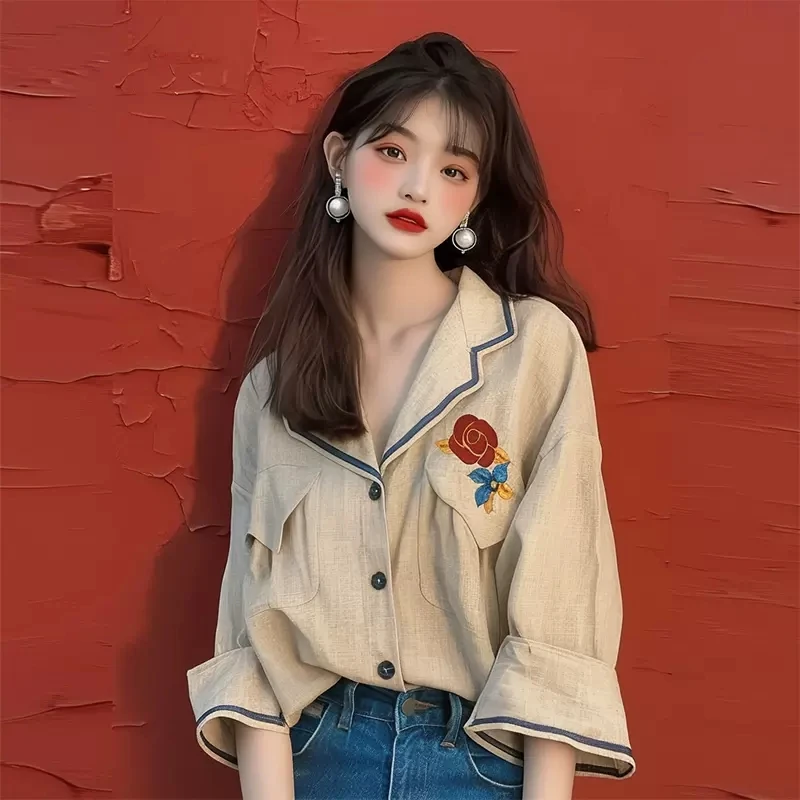 洋气衣服女2024早秋新款小众设计感上衣法式时尚时髦洋气减龄浅卡