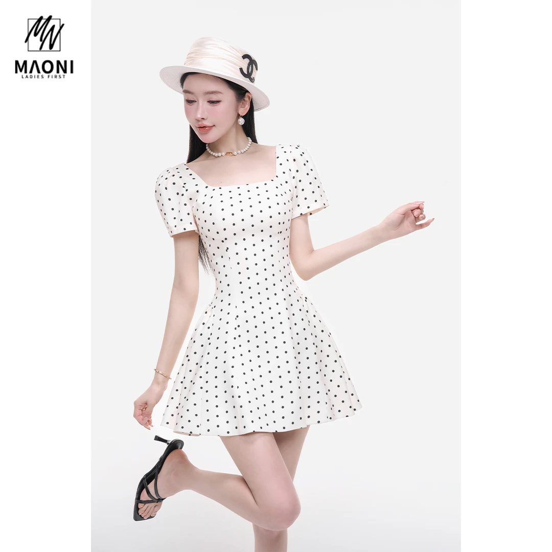 毛妮Peshe【美人滤镜】法式波点连衣裙夏方领收腰泡泡袖甜美L1682