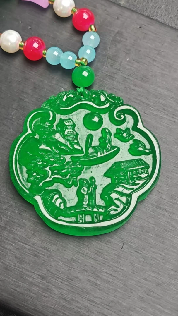 YY62翡翠常规吊坠【邂逅翡翠高冰吊坠，冰透绿意，开启浪漫时光】