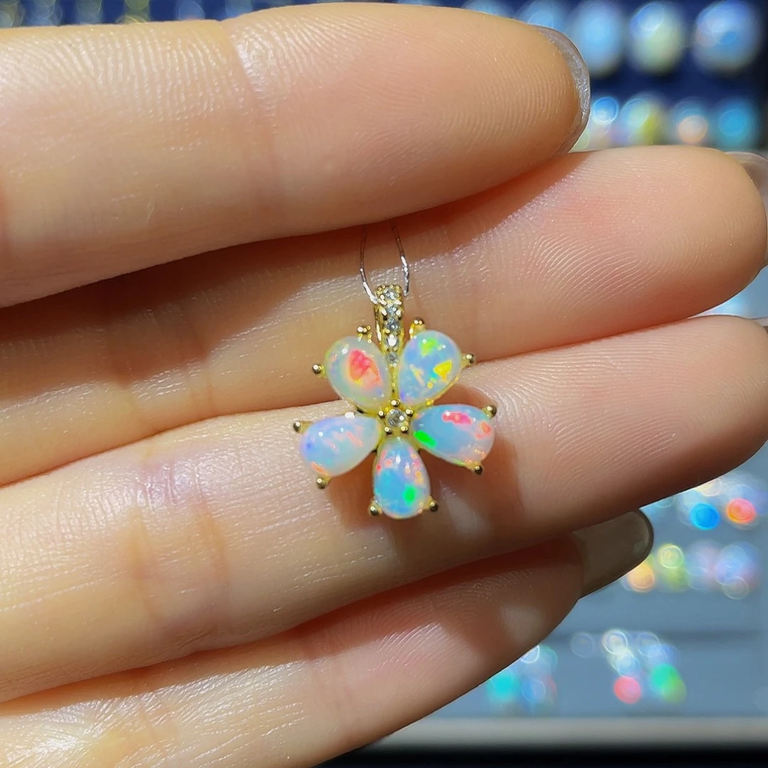 欧泊银S925镶嵌欧泊吊坠剧**佳