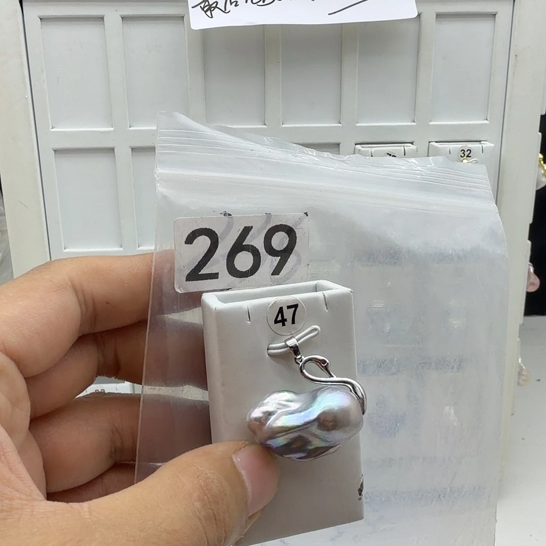 合金淡水珍珠颈饰