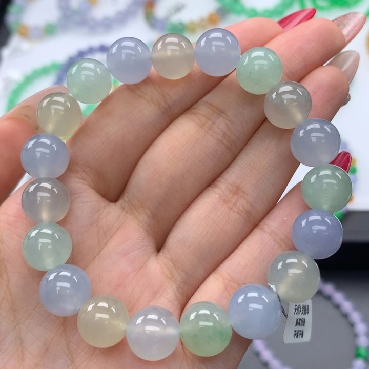翡翠手镯未镶嵌翡翠