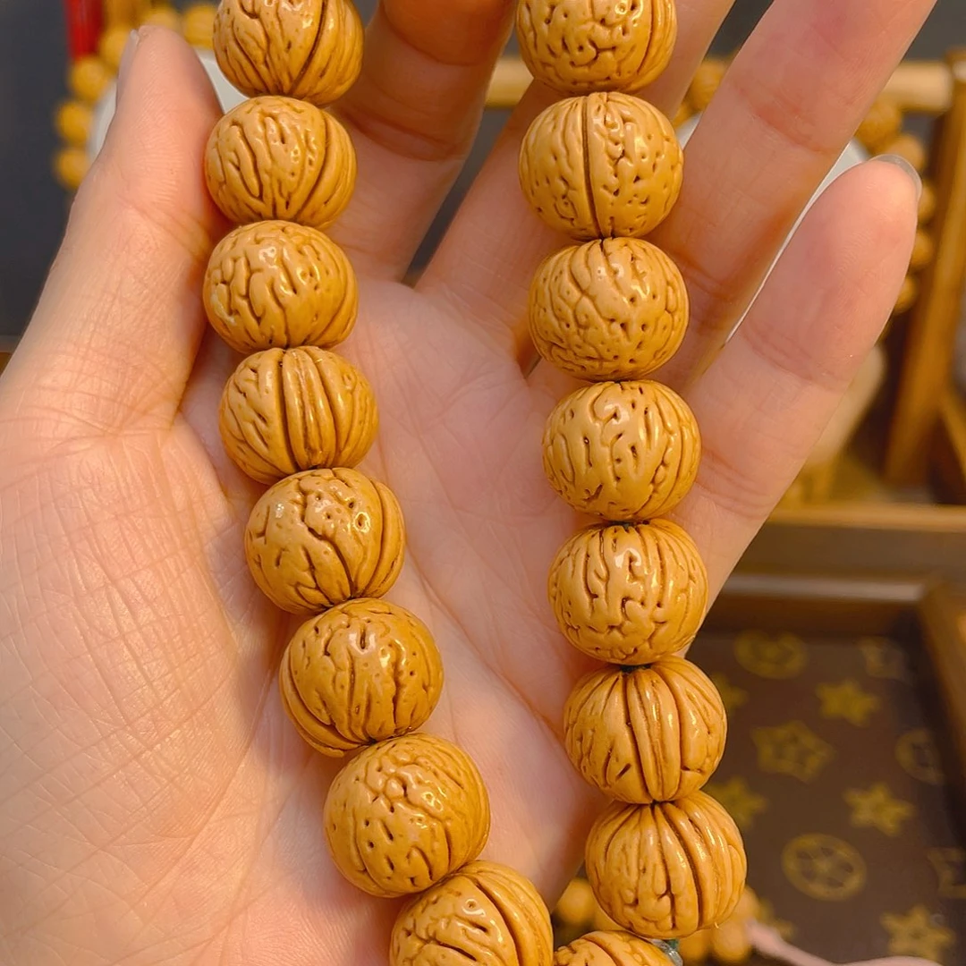 元宝，桃核手串，桃核