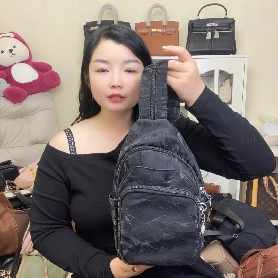 蚕丝羊皮（革）绵羊皮（革）黄牛剖层皮革羊剖层皮革PU牛皮（革