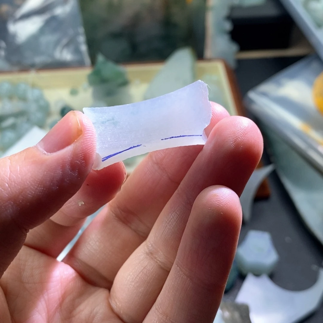 翡翠未镶嵌颈饰定制