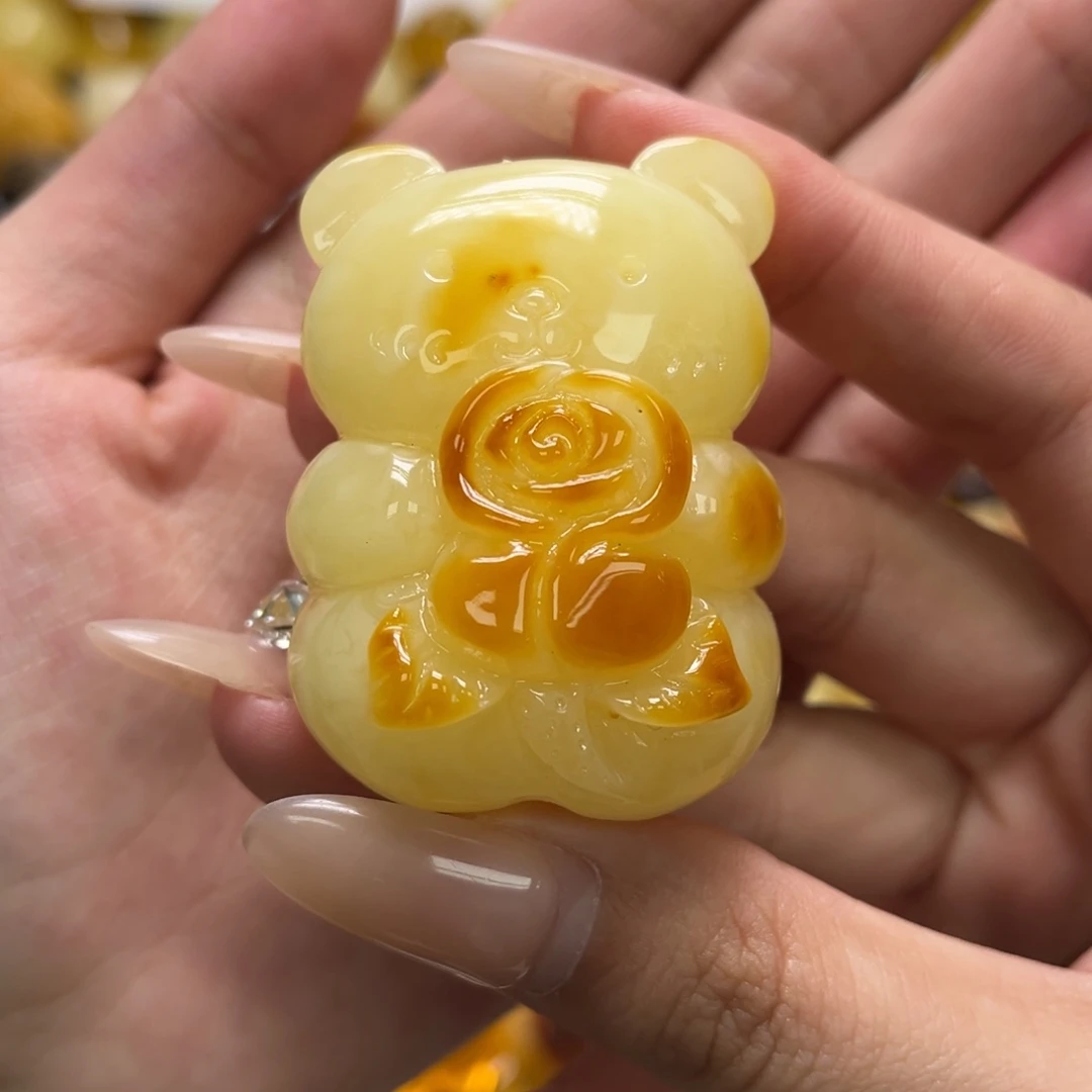 琥珀未镶嵌裸石天然琥珀吊坠