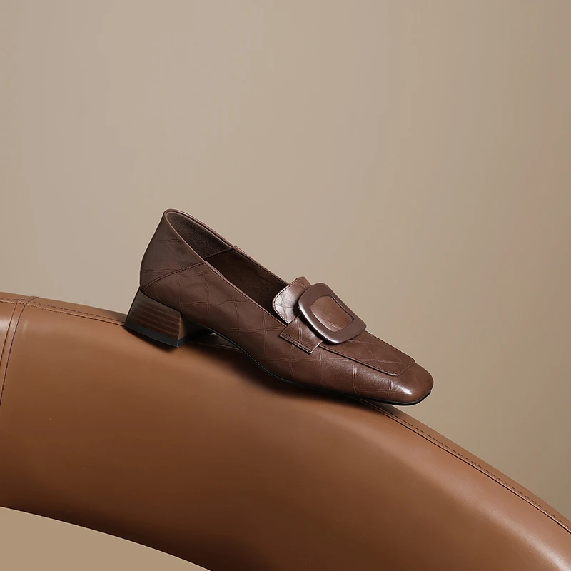 牛皮2024年秋冬新款复古气质百搭时尚方头粗跟真皮牛皮深口单鞋