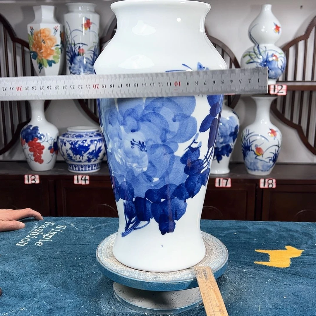 摆件景德镇陶瓷大鱼青牡