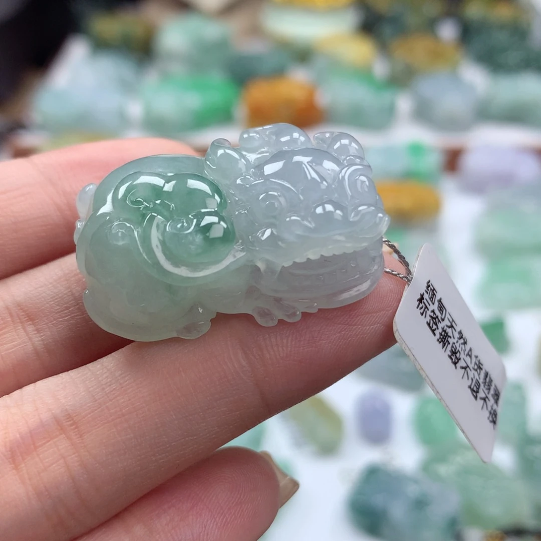 翡翠未镶嵌颈饰翡翠貔貅13
