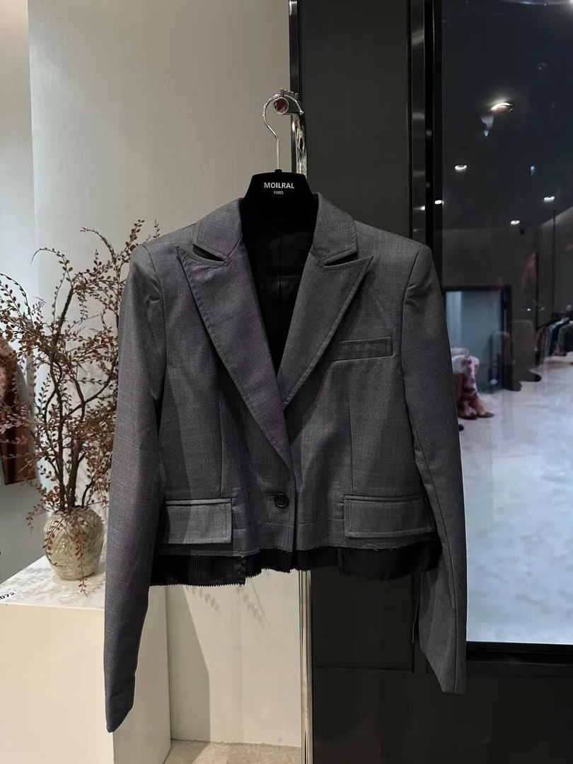 LT上衣短款时尚休闲西服女士黑色气质233