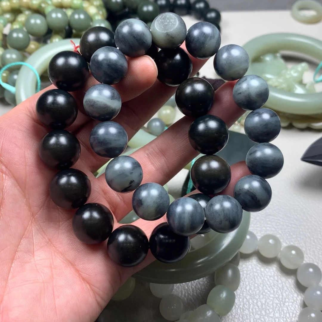 未镶嵌和田玉手链G***e