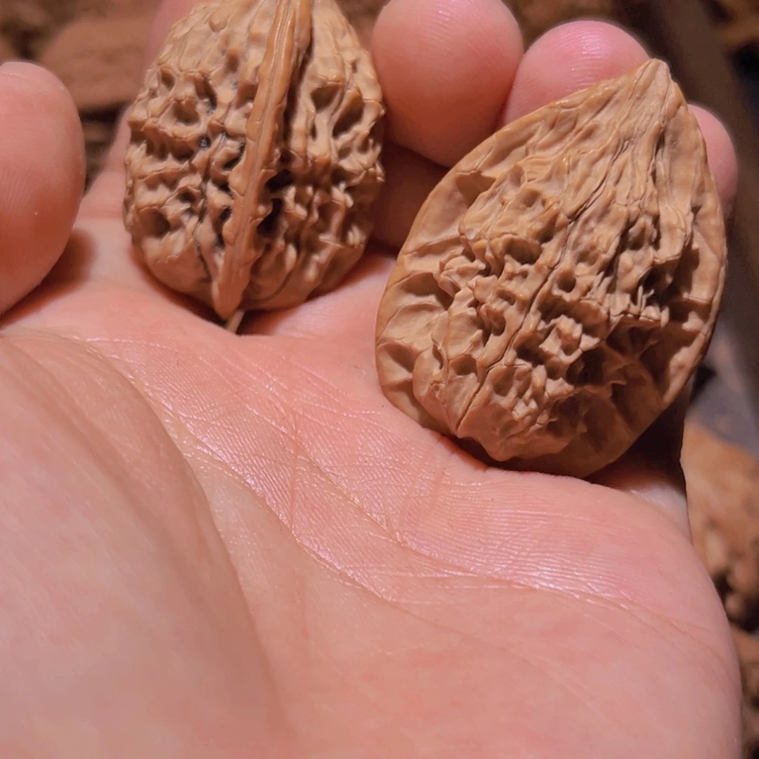 瑞麟文玩核桃鸡心 30.32.45